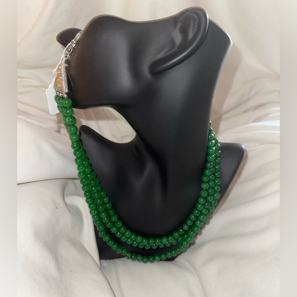 Stunning 3 Strand Adjustable Green Jade Necklace, 743 ct